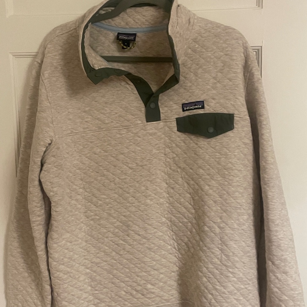 Patagonia Quilted Snap-T Beige and Green XL